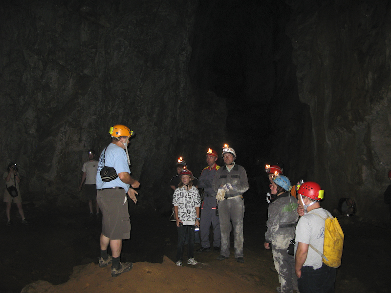 Ogled Planinskega polja in jam ob njem